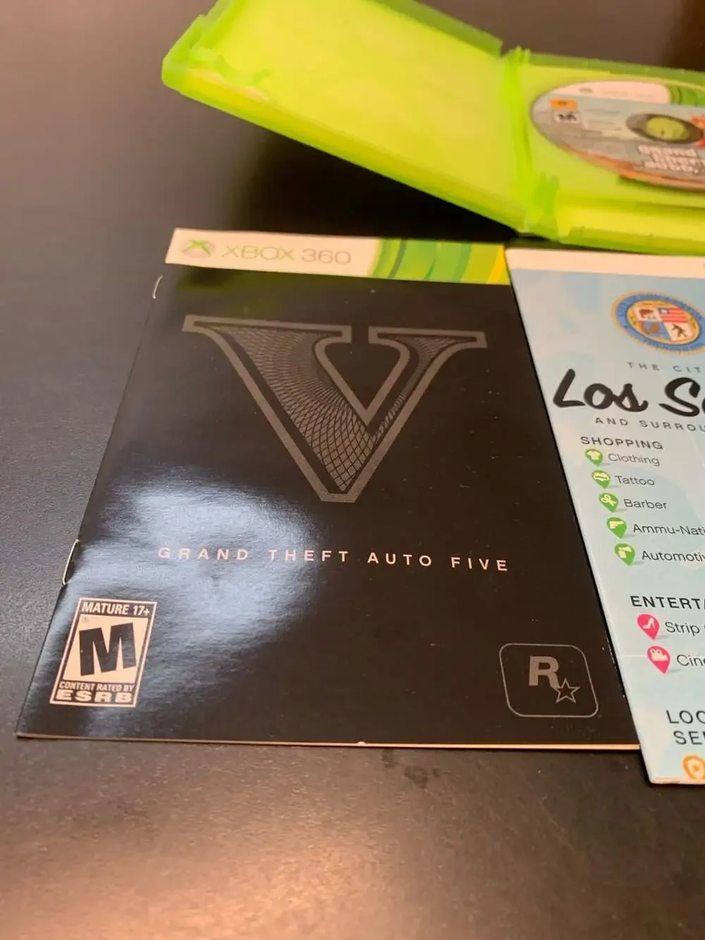 Grand Theft Auto V (Xbox 360, 2013) - CIB with Two Discs, Manual, and Map